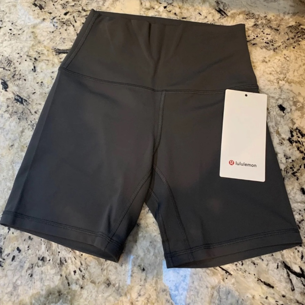 Lululemon Align Shorts 6”